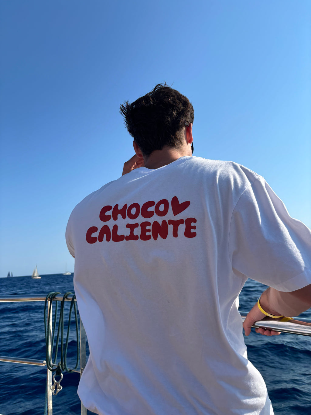 TEE CHOCO CALIENTE